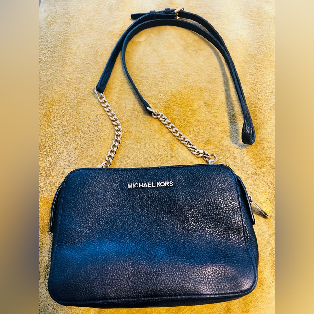 Michael Kors Ginny crossbody bag. Worn twice.